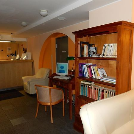 טאלין Tatari 53 Hotel מראה חיצוני תמונה
