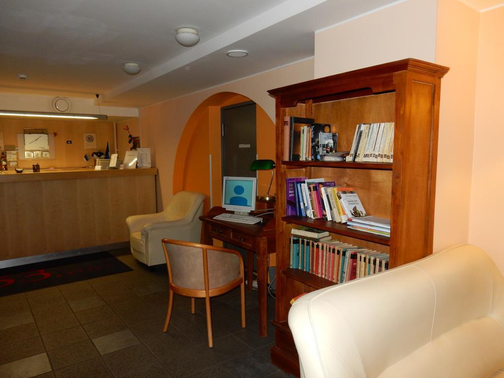 טאלין Tatari 53 Hotel מראה חיצוני תמונה
