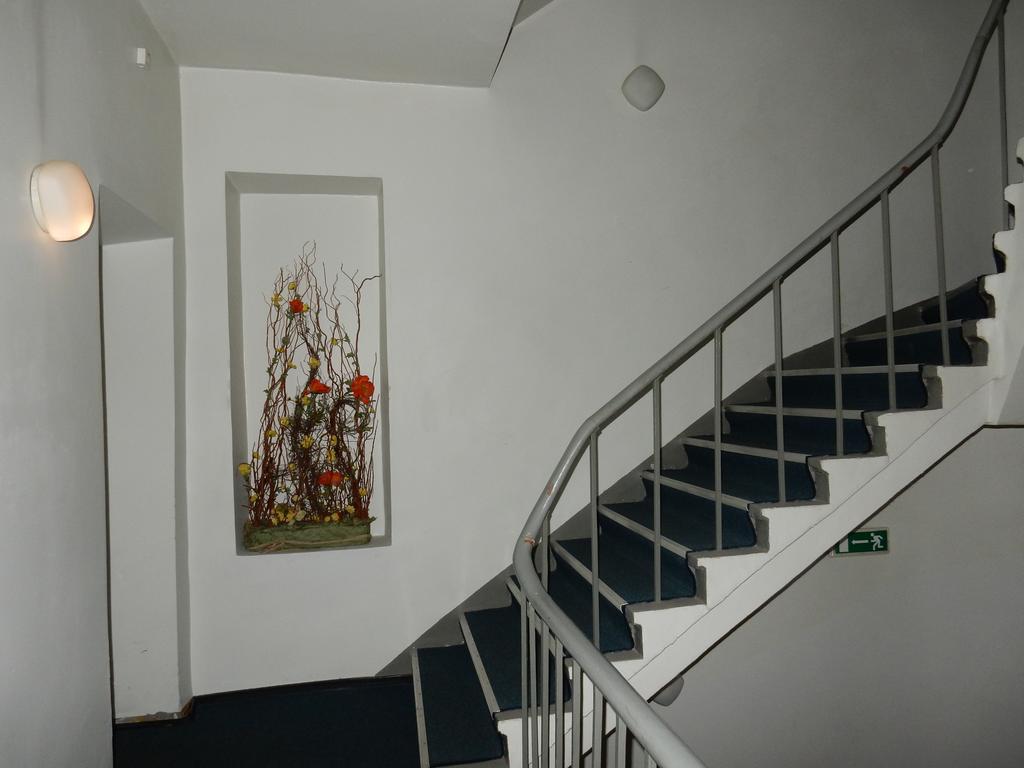 טאלין Tatari 53 Hotel מראה חיצוני תמונה