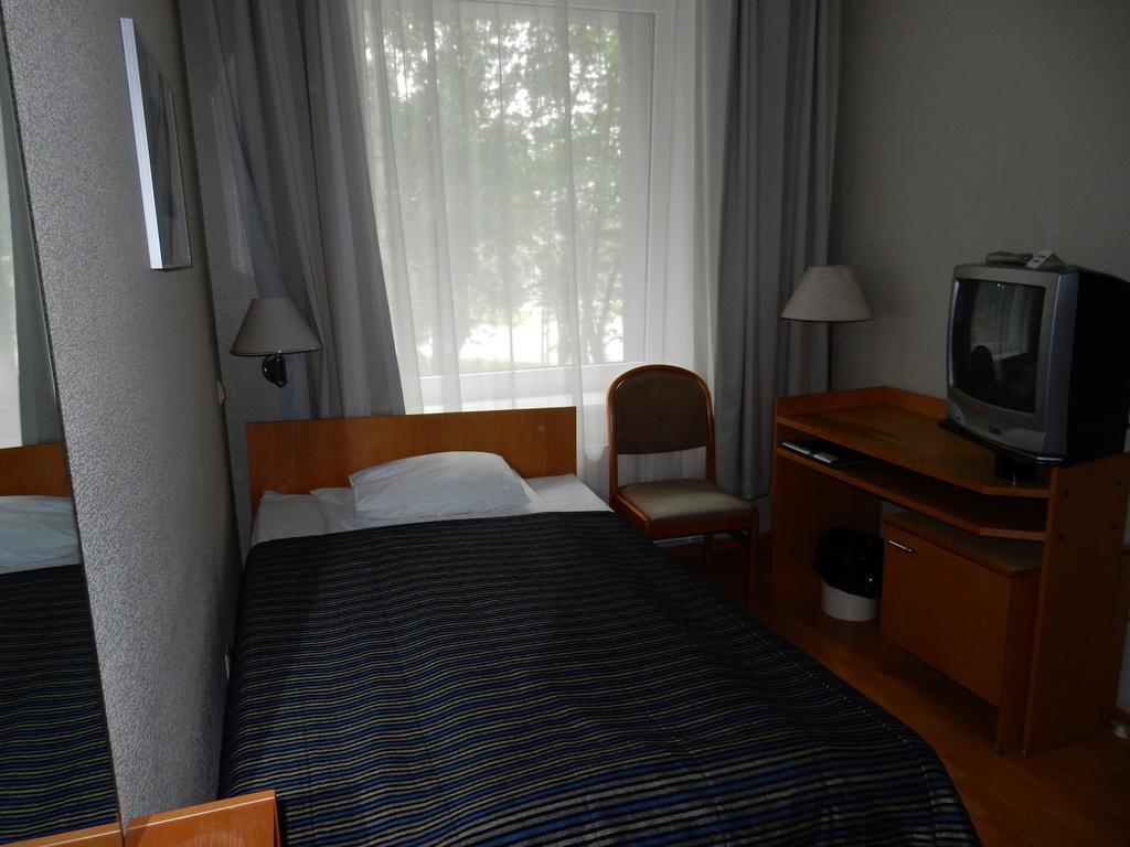 טאלין Tatari 53 Hotel מראה חיצוני תמונה