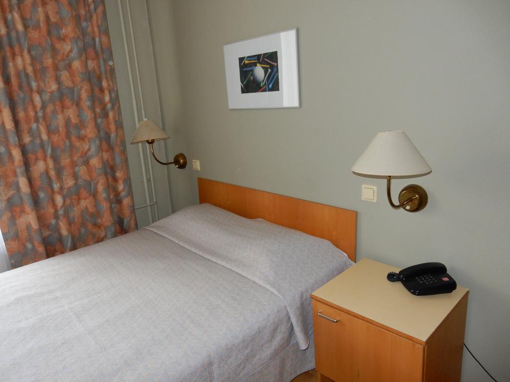 טאלין Tatari 53 Hotel מראה חיצוני תמונה