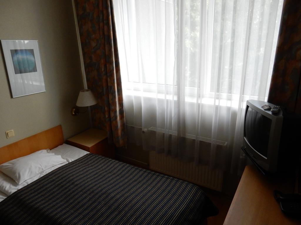 טאלין Tatari 53 Hotel מראה חיצוני תמונה