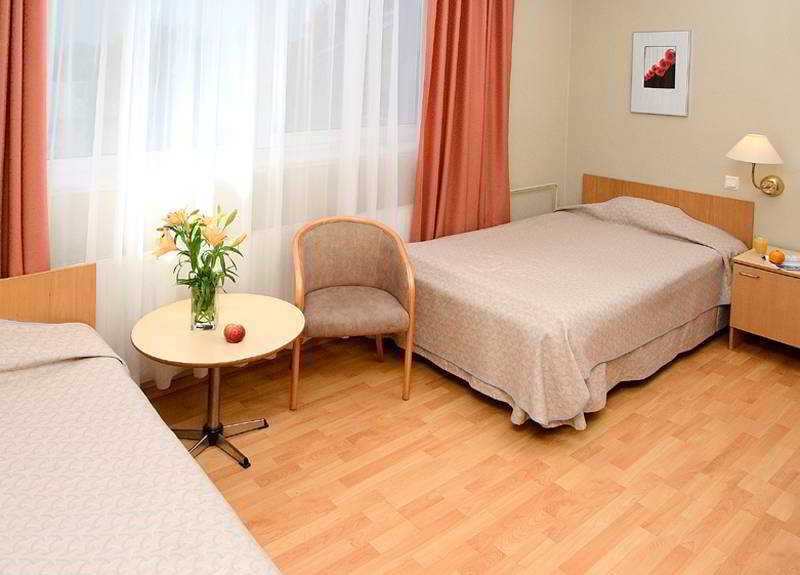 טאלין Tatari 53 Hotel מראה חיצוני תמונה